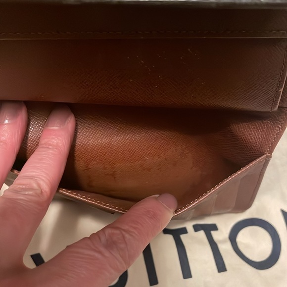 Louis Vuitton wallet - Picture 11 of 16